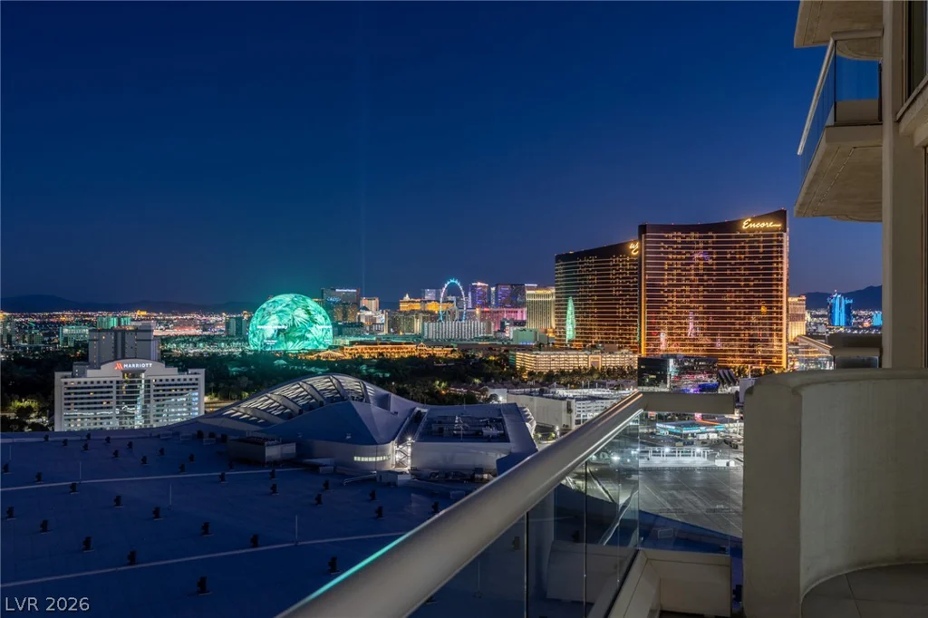 2877 Paradise, Las Vegas, NV 89109