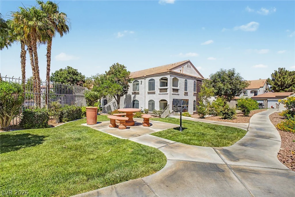 700 Carnegie, Henderson, NV 89052