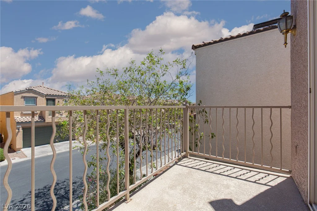 9155 McGinnis, Las Vegas, NV 89148