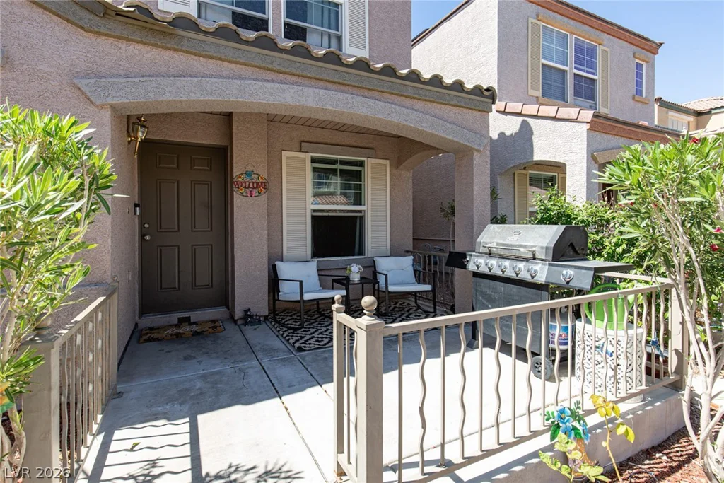9155 McGinnis, Las Vegas, NV 89148