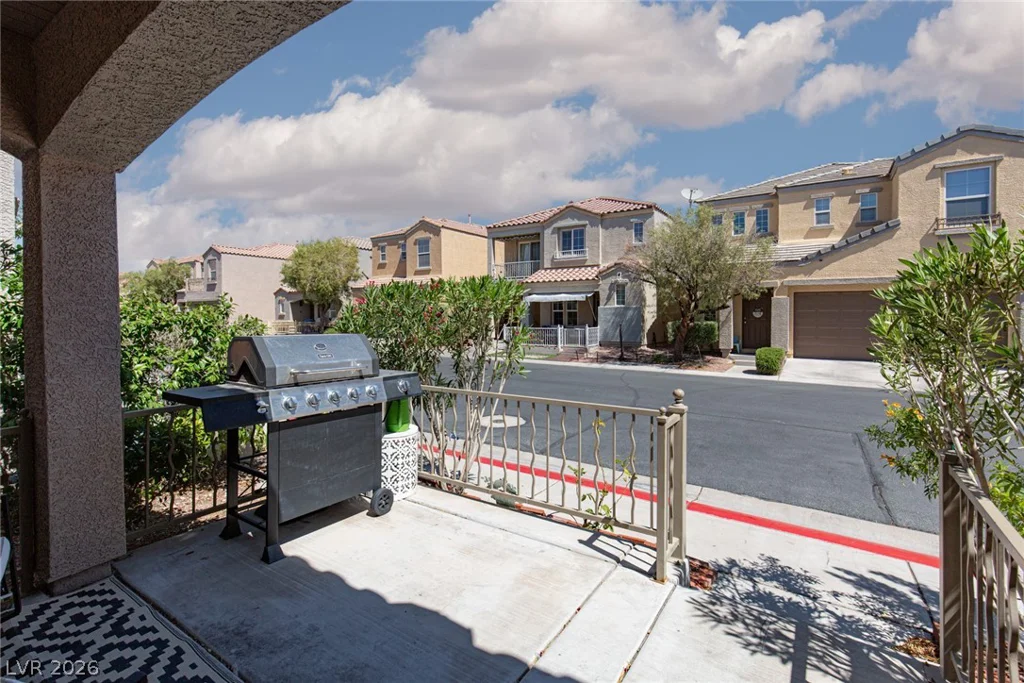 9155 McGinnis, Las Vegas, NV 89148