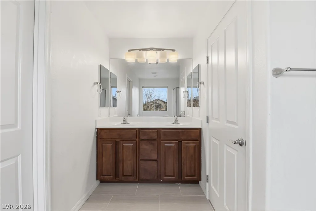 10441 Mount Washington, Las Vegas, NV 89166