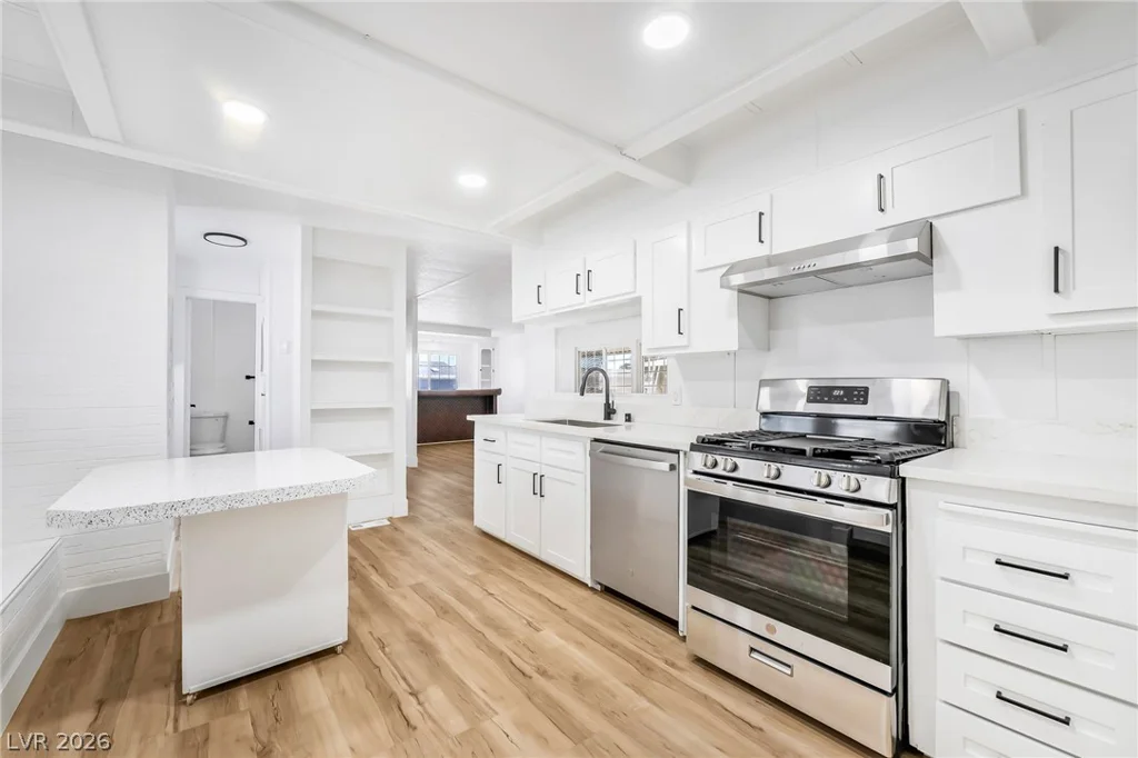 5358 Tupelo, Las Vegas, NV 89122