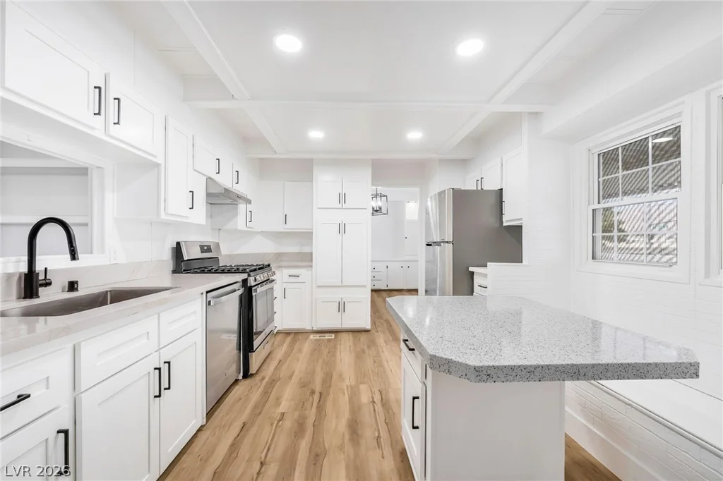 5358 Tupelo, Las Vegas, NV 89122