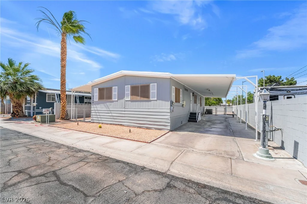 5358 Tupelo, Las Vegas, NV 89122