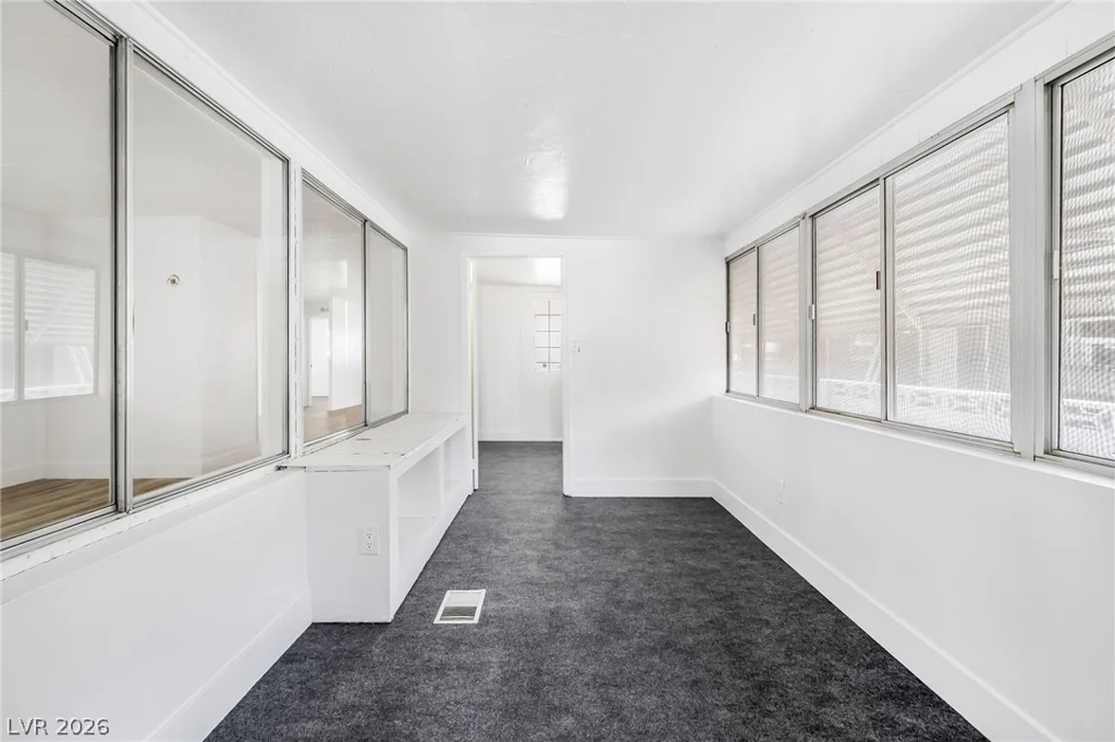 5358 Tupelo, Las Vegas, NV 89122