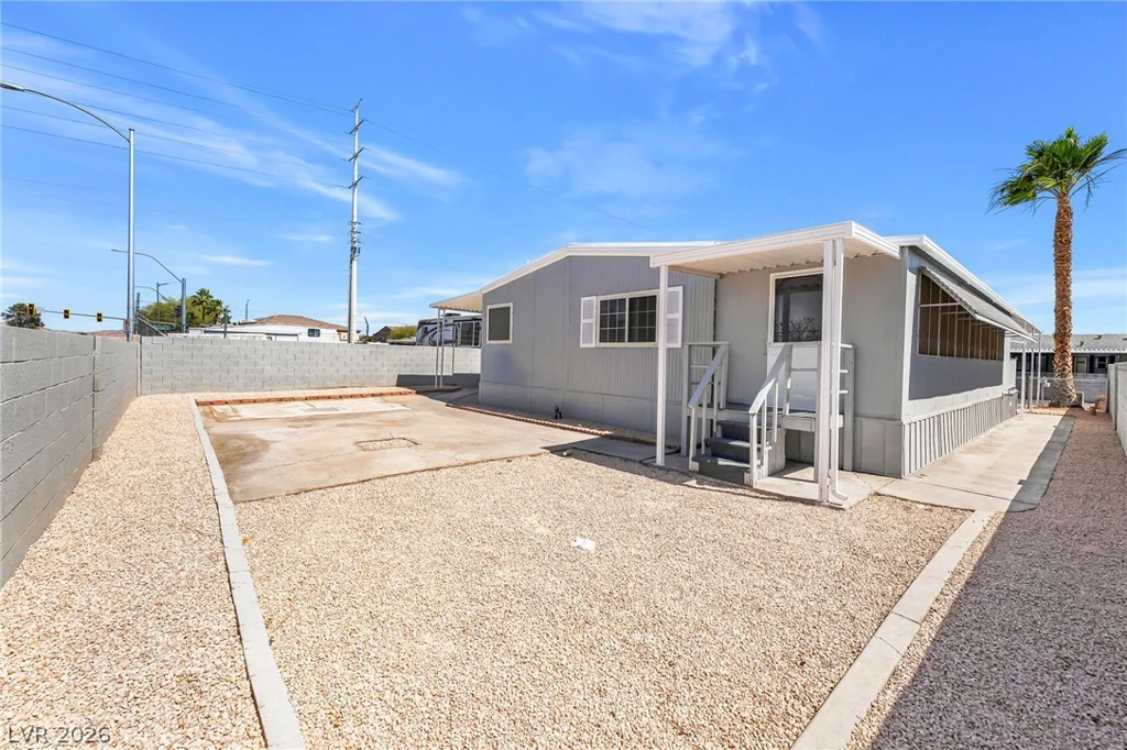 5358 Tupelo, Las Vegas, NV 89122