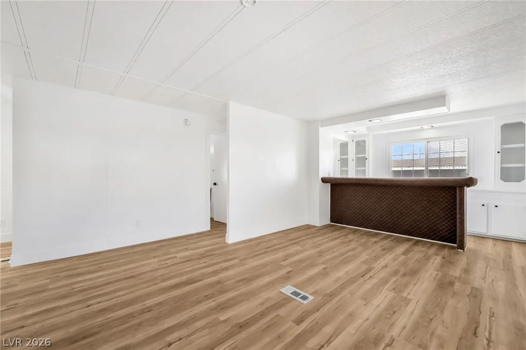 5358 Tupelo, Las Vegas, NV 89122