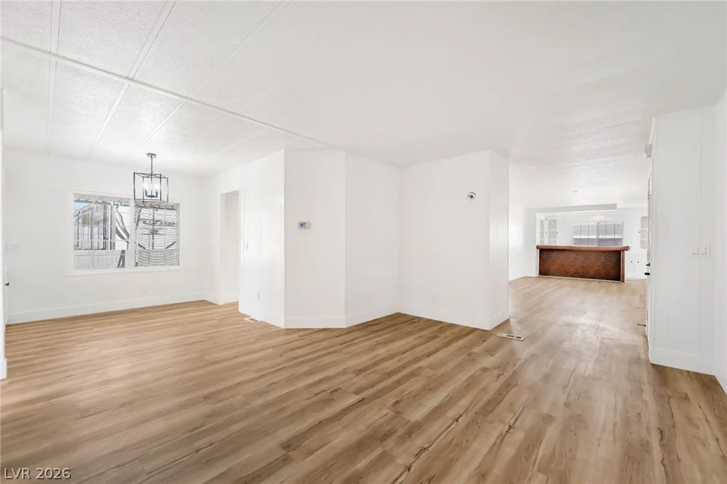 5358 Tupelo, Las Vegas, NV 89122