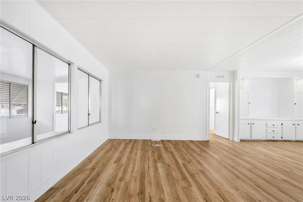 5358 Tupelo, Las Vegas, NV 89122