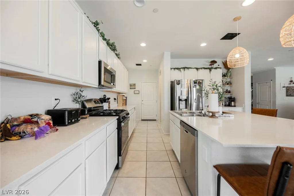 617 Our Heritage, Henderson, NV 89011