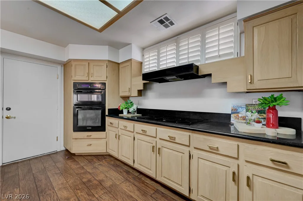 332 Wild Plum, Las Vegas, NV 89107