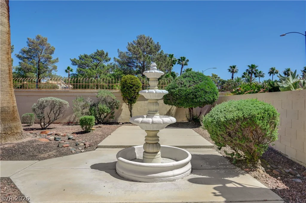 332 Wild Plum, Las Vegas, NV 89107