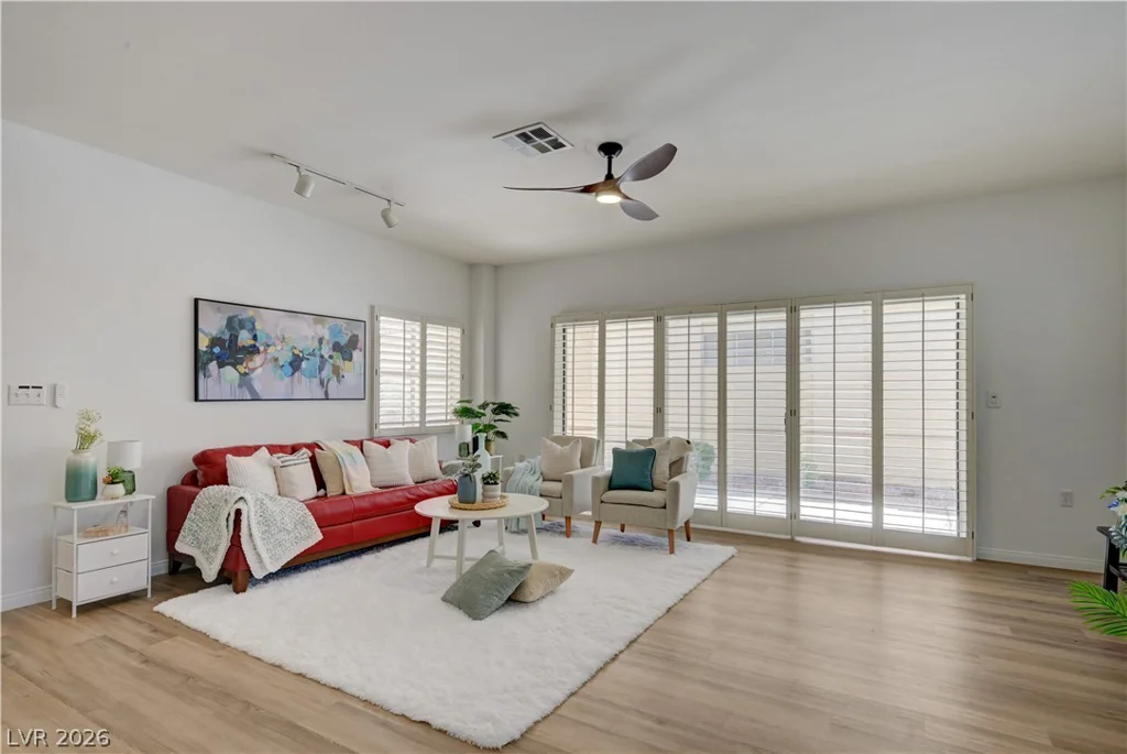 332 Wild Plum, Las Vegas, NV 89107