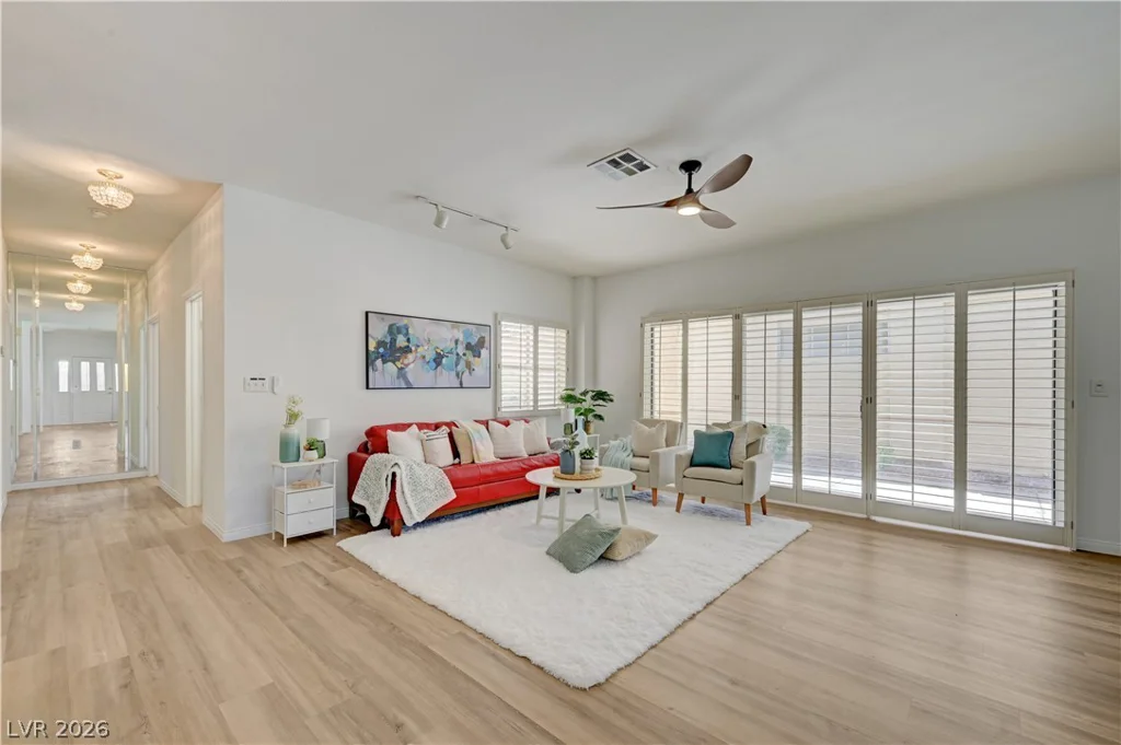 332 Wild Plum, Las Vegas, NV 89107