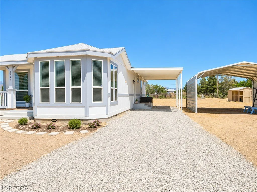 6201 Surrey, Pahrump, NV 89048