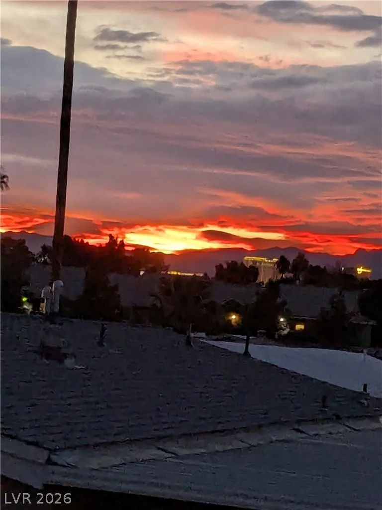 2725 Nellis, Las Vegas, NV 89121