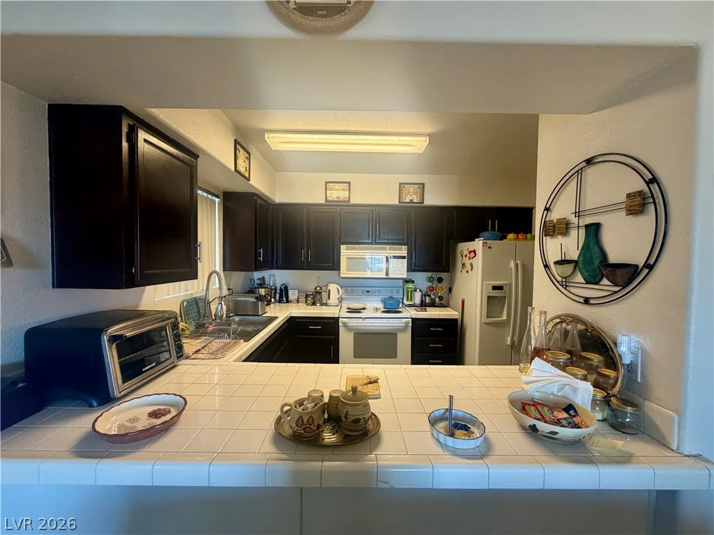 2725 Nellis, Las Vegas, NV 89121
