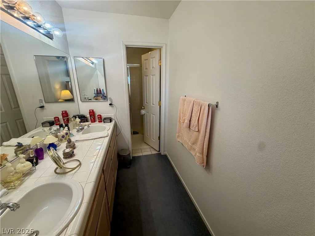 2725 Nellis, Las Vegas, NV 89121