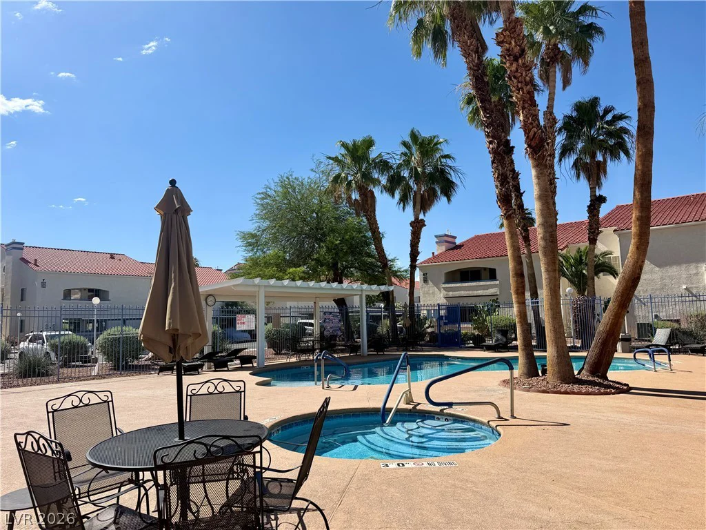 2725 Nellis, Las Vegas, NV 89121