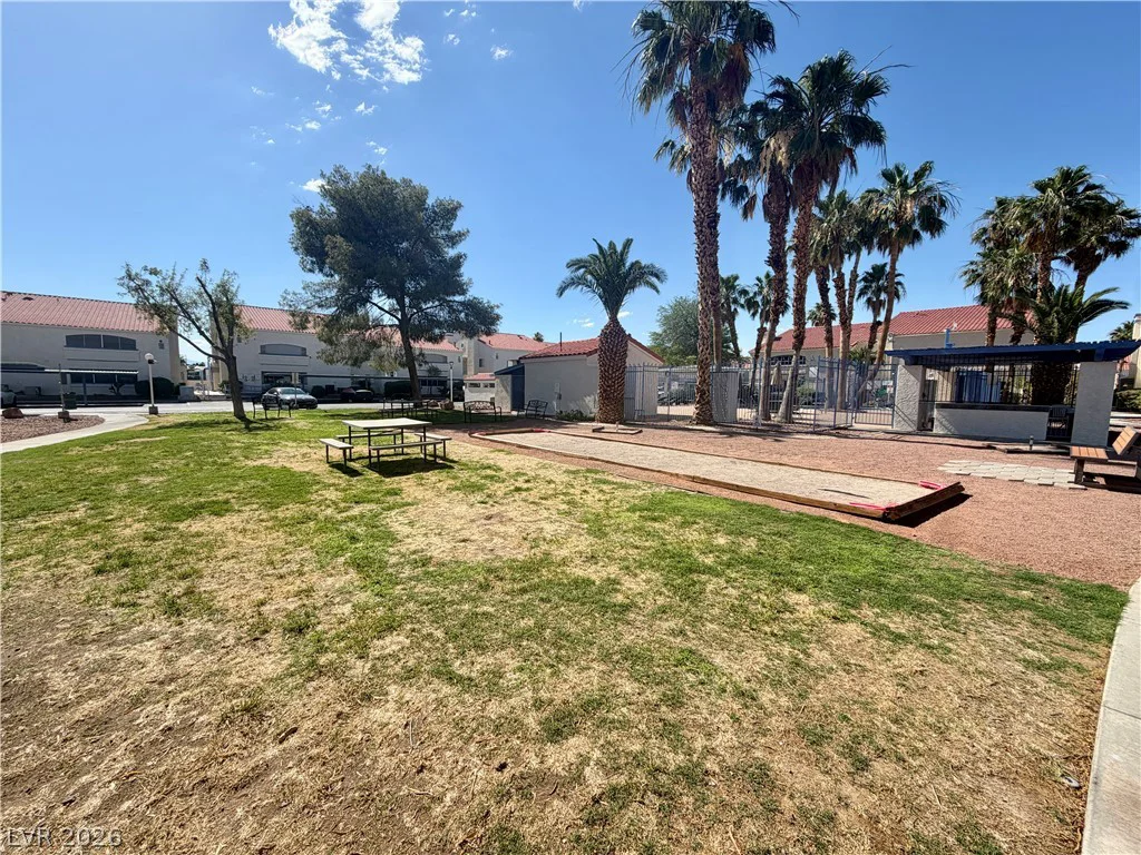 2725 Nellis, Las Vegas, NV 89121