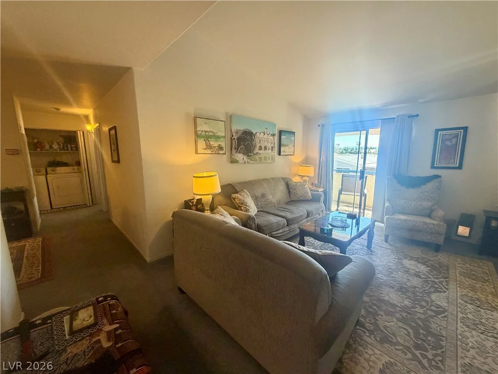 2725 Nellis, Las Vegas, NV 89121