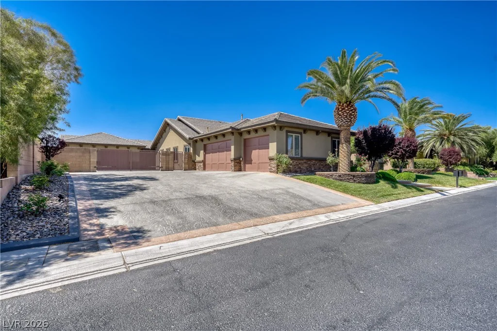 8035 Palm Cove, Las Vegas, NV 89129