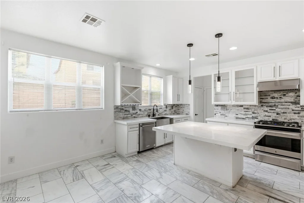 2612 Cattrack, North Las Vegas, NV 89081