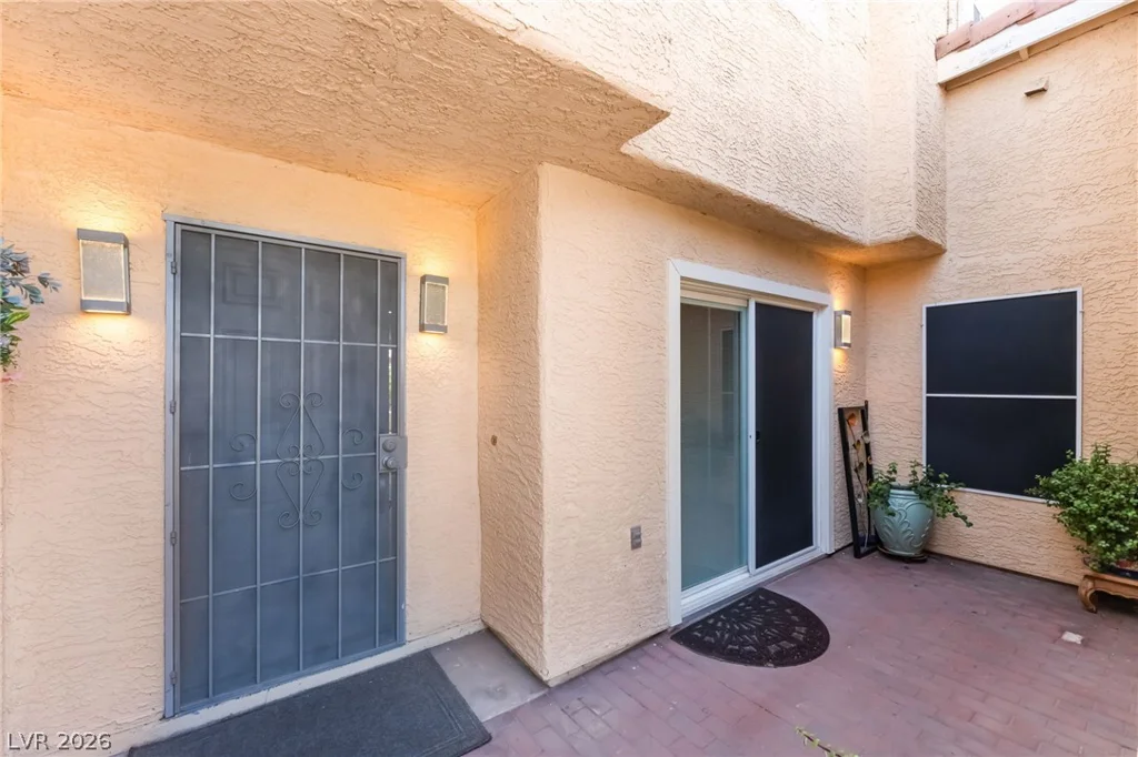 2608 Ironside, Las Vegas, NV 89108