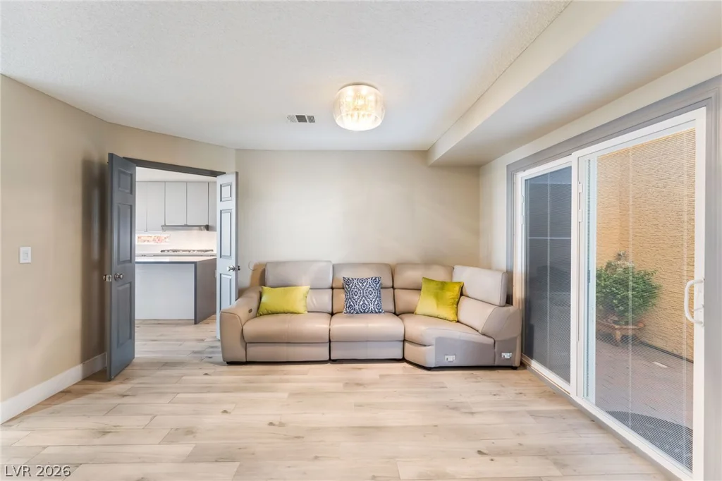 2608 Ironside, Las Vegas, NV 89108