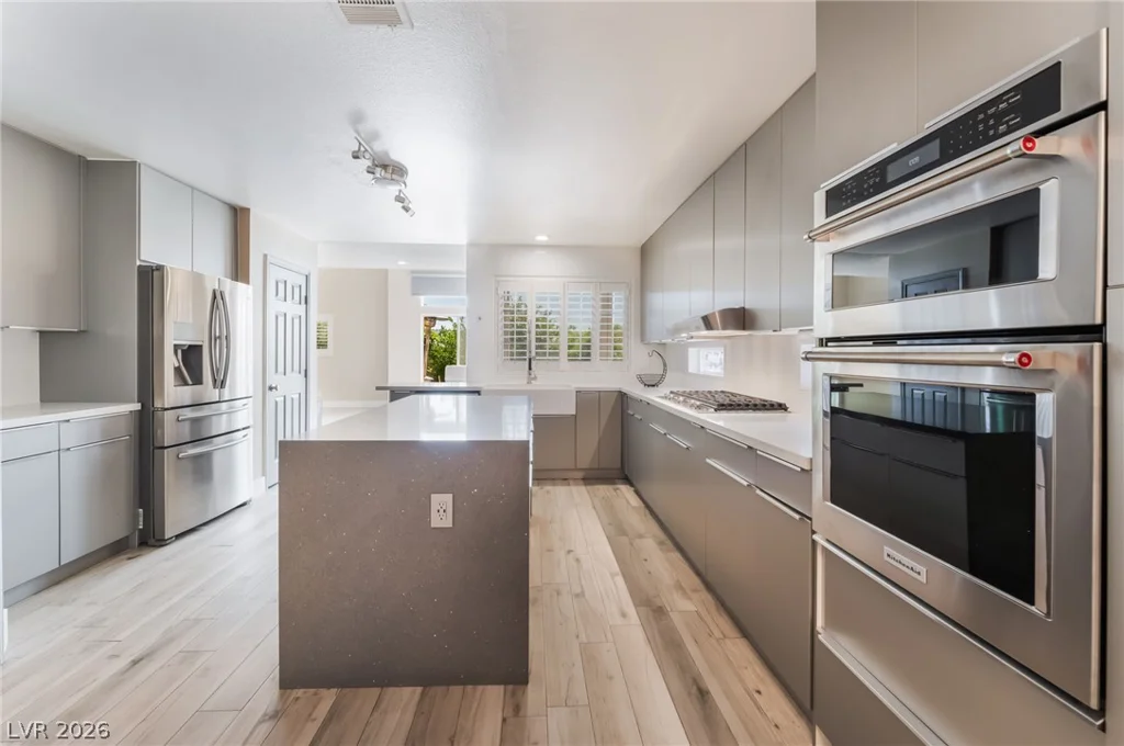 2608 Ironside, Las Vegas, NV 89108