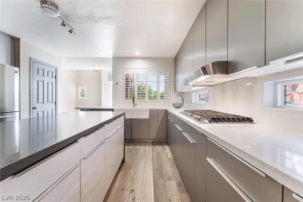 2608 Ironside, Las Vegas, NV 89108