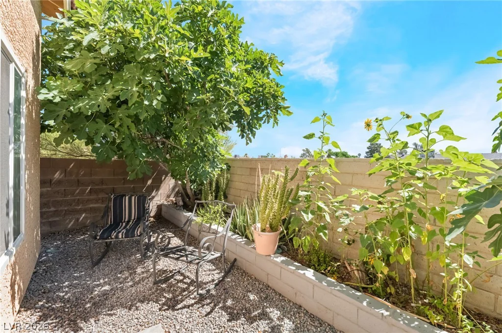 2608 Ironside, Las Vegas, NV 89108