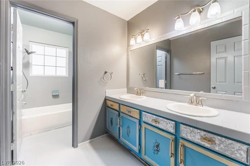 2608 Ironside, Las Vegas, NV 89108