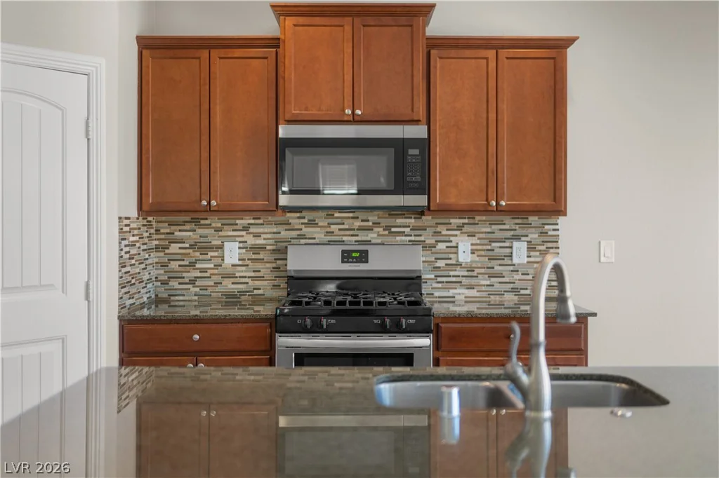 6834 Majestic Palm, Las Vegas, NV 89122