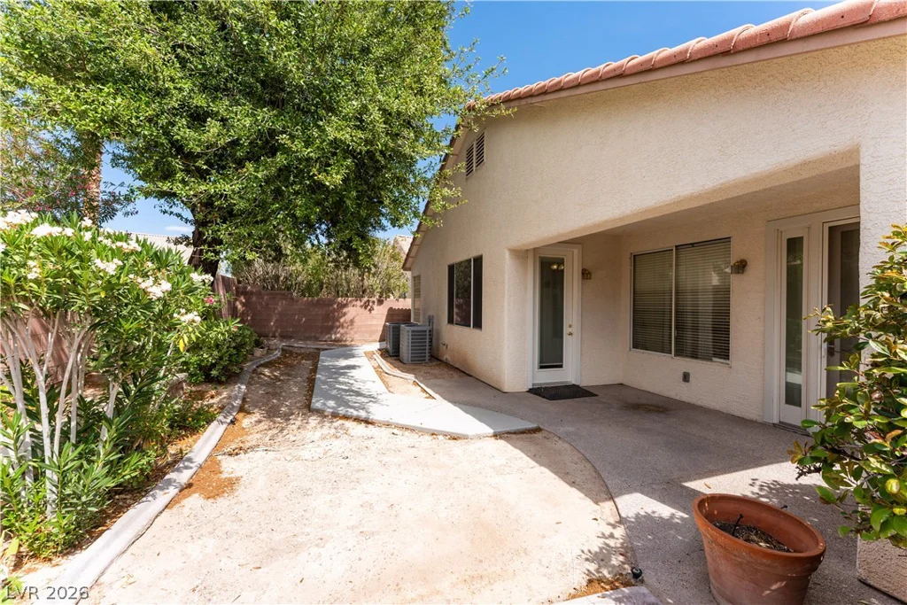 2326 Bahama Point, North Las Vegas, NV 89031