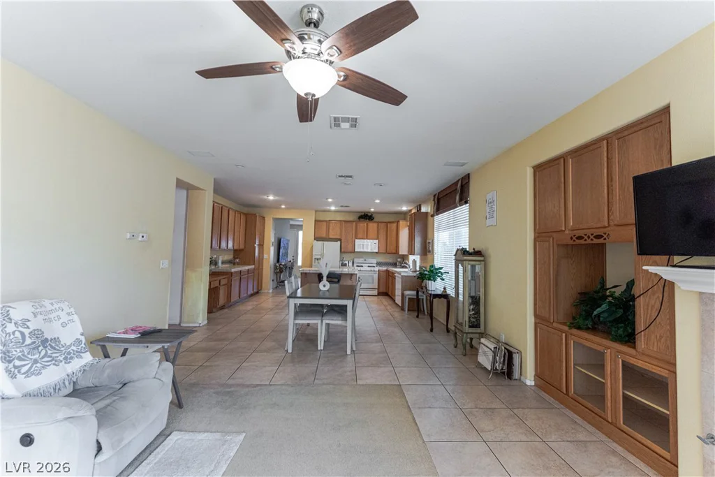 2326 Bahama Point, North Las Vegas, NV 89031