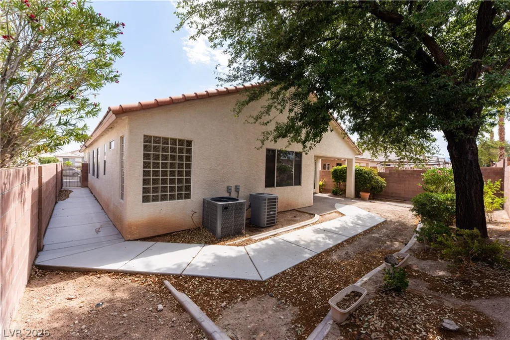 2326 Bahama Point, North Las Vegas, NV 89031