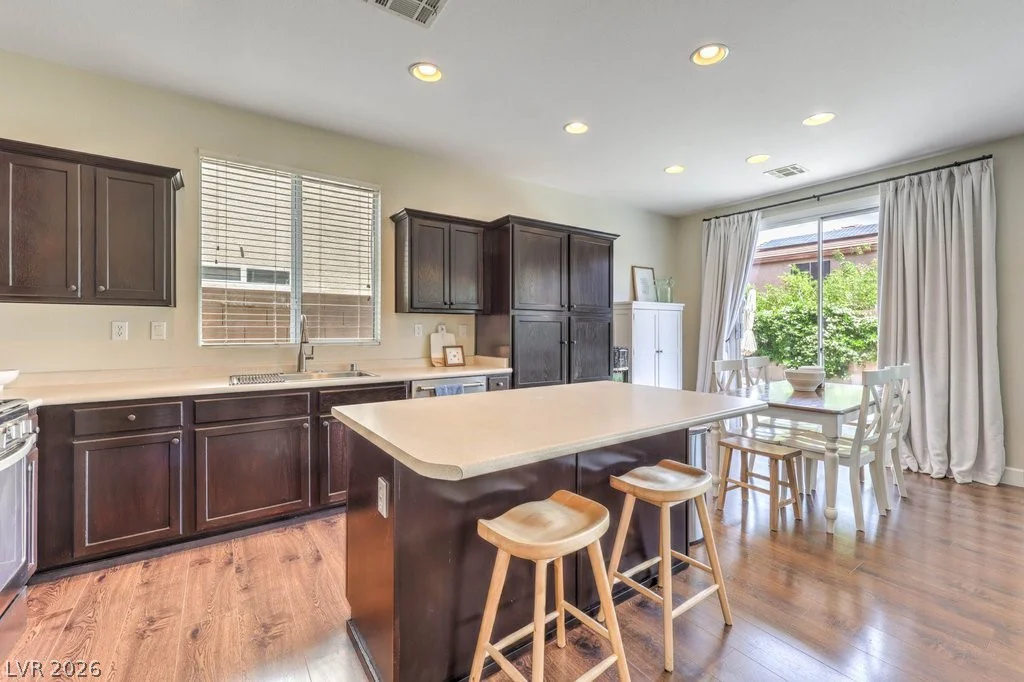 664 Sunrise Lake, Henderson, NV 89002