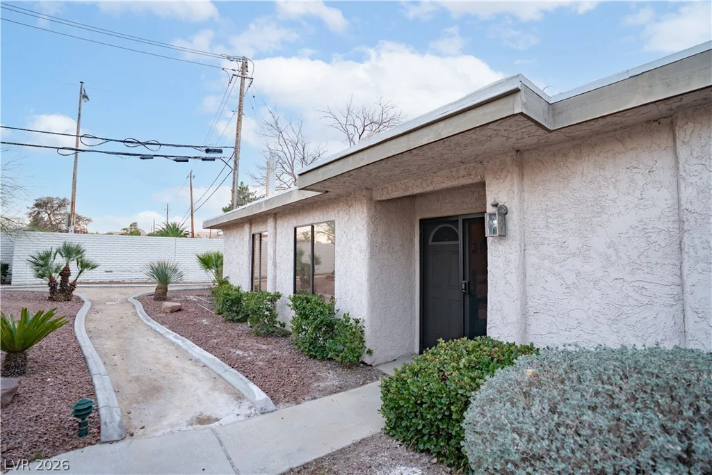 2451 Domingo, Las Vegas, NV 89121