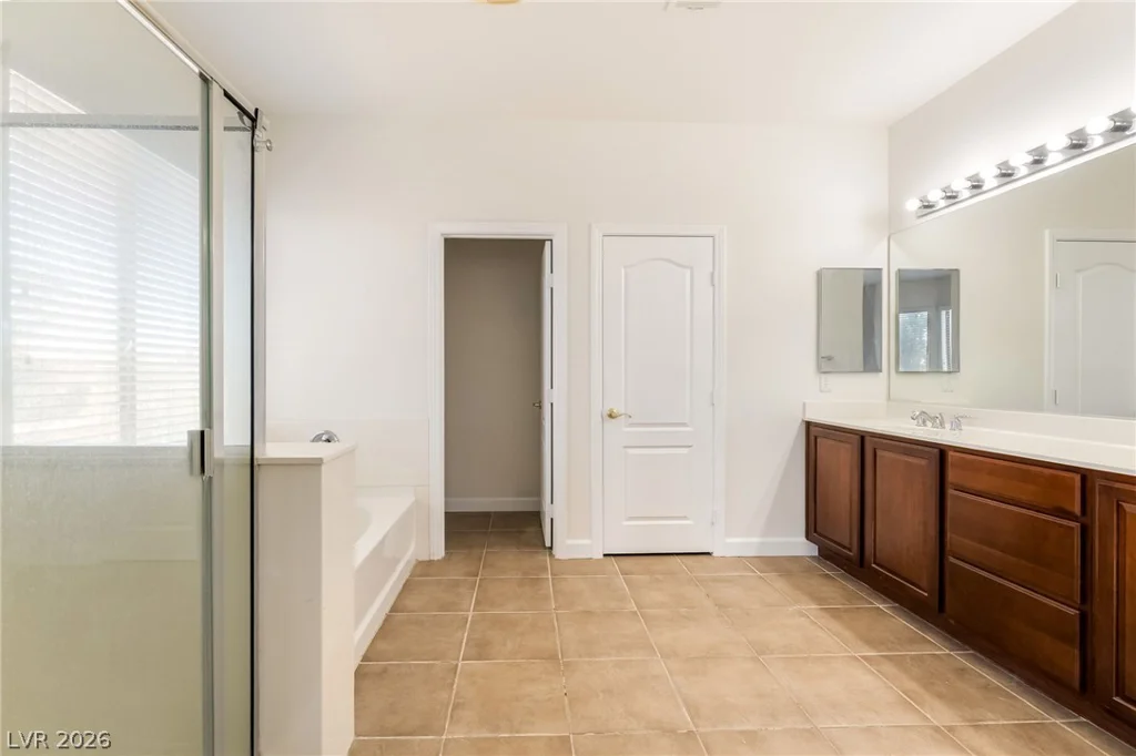 5725 Awakening, North Las Vegas, NV 89081