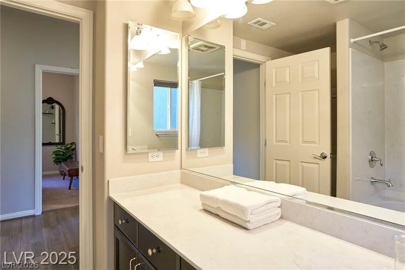 6302 Jackson Spring, Las Vegas, NV 89118