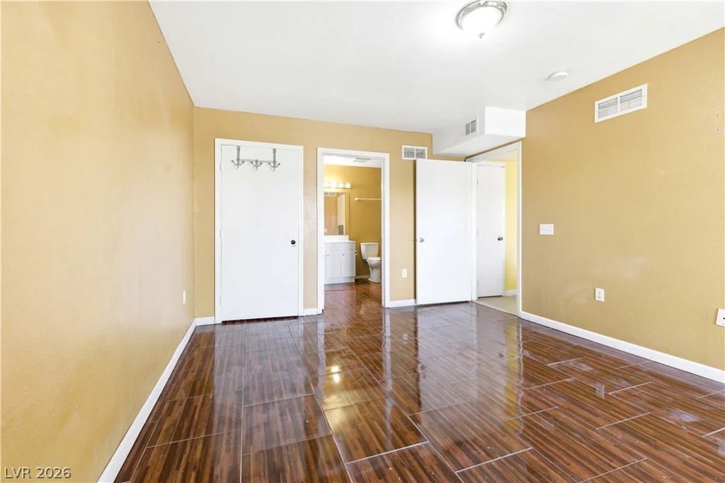 4555 Sahara, Las Vegas, NV 89104