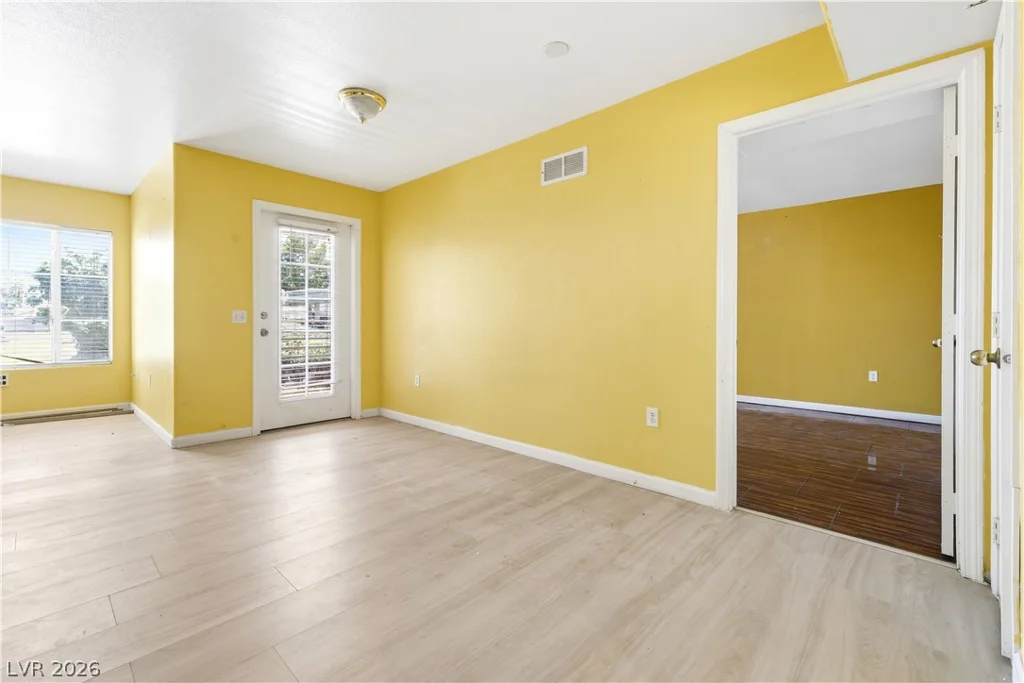 4555 Sahara, Las Vegas, NV 89104