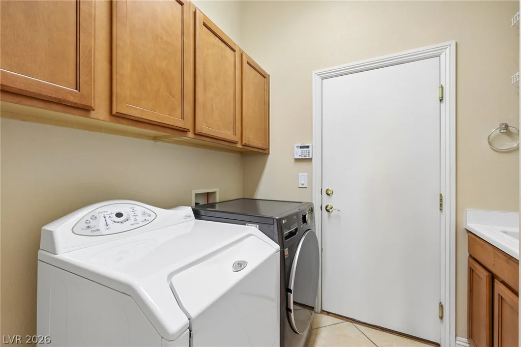 325 Corsicana, Las Vegas, NV 89138