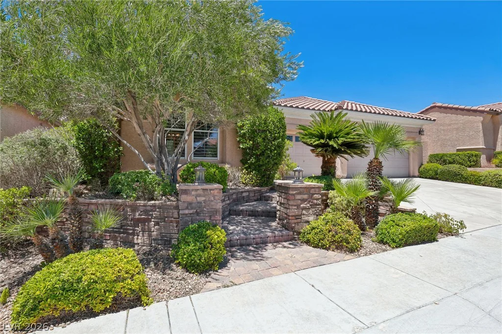 325 Corsicana, Las Vegas, NV 89138