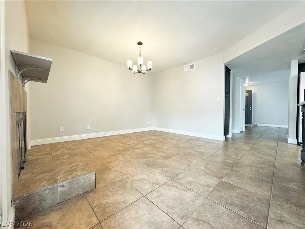 4332 Fox Point, Las Vegas, NV 89108