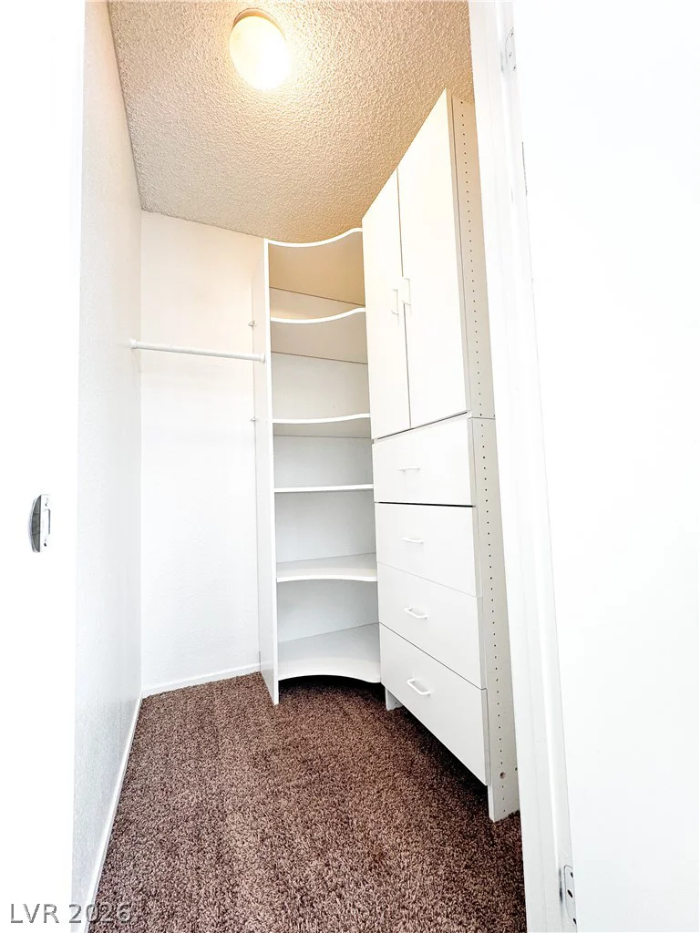 4332 Fox Point, Las Vegas, NV 89108