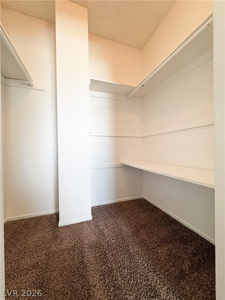4332 Fox Point, Las Vegas, NV 89108