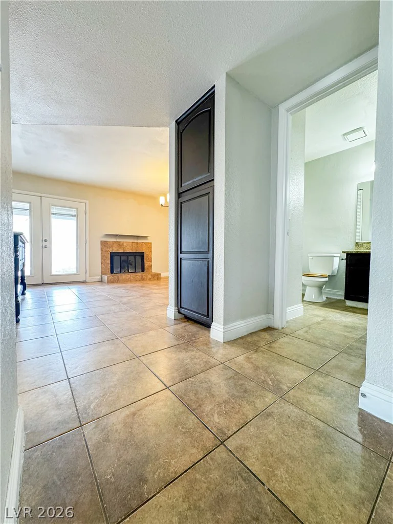 4332 Fox Point, Las Vegas, NV 89108
